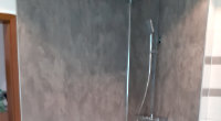 Duschrückwände mit Resopalplatten